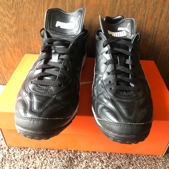 puma king turf soccer shoes